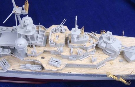 MK1 Design MD-35009 Pont en bois Prinz Eugen TRU 1/350 – image 5