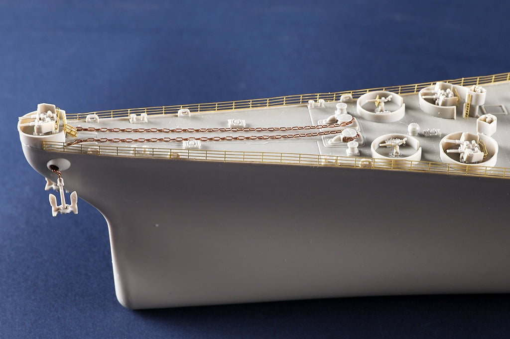 Trumpeter 05372 USS Montana BB-67 1/350 – image 14