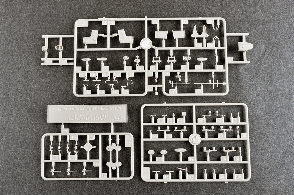 Trumpeter 06746 Destroyer soviétique Tachkent 1940 1/700 – image 7