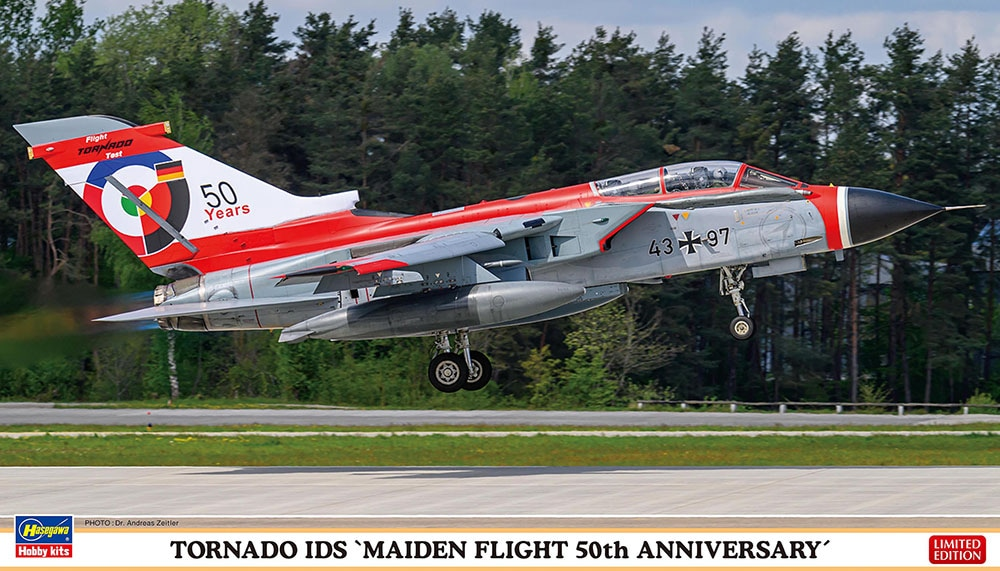 Hasegawa 02479 Tornado IDS Maiden Flight 50e anniversaire 1/72