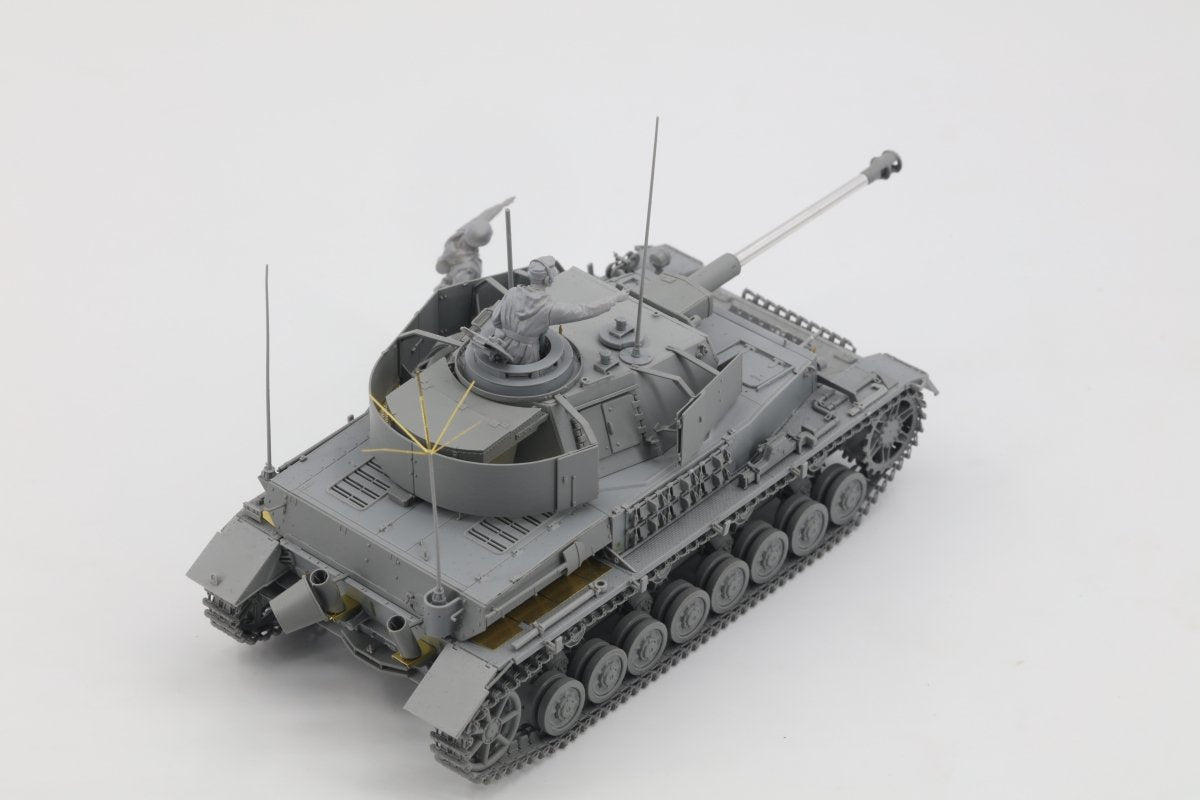Border Model BT-006 Pz.Beob.Selon IV Ausf. J avec commandant et infanterie 1/35 – image 5