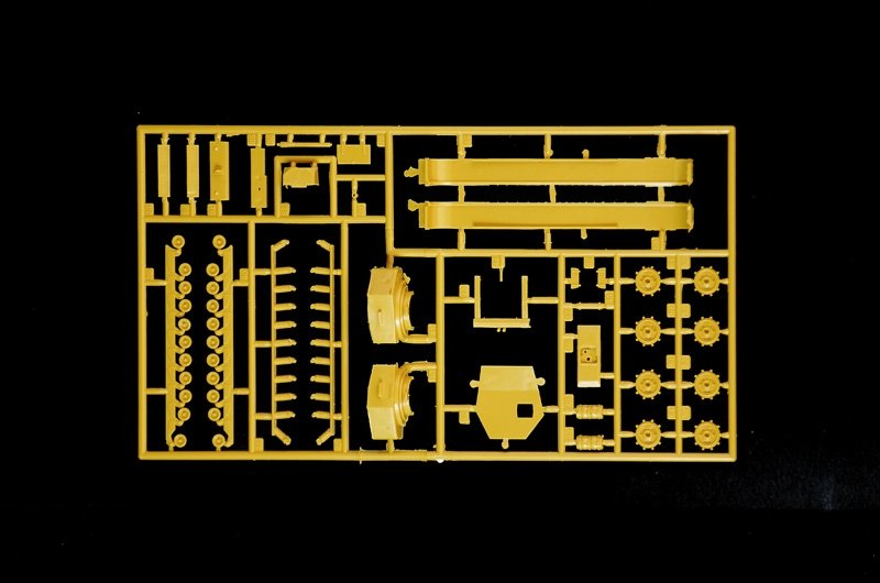 Italeri 7083 Churchill Mk. III 1/72 – image 10