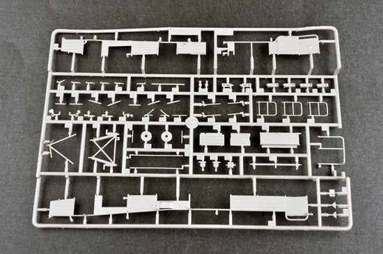 Trumpeter 01033 Zil-131V russe remorqué PR-11 SA-2 Guideline (1/35) – image 13