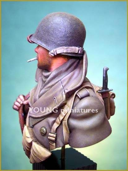Young Miniatures YM1812 Soldat américain Ardennes 1944 1/10 – immagine 4
