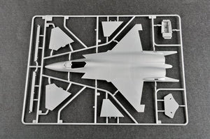 Trumpeter 01666 Shenyang J-31 Gyrfalcon (Salon aéronautique de Chine 2014) (1/72) – image 7