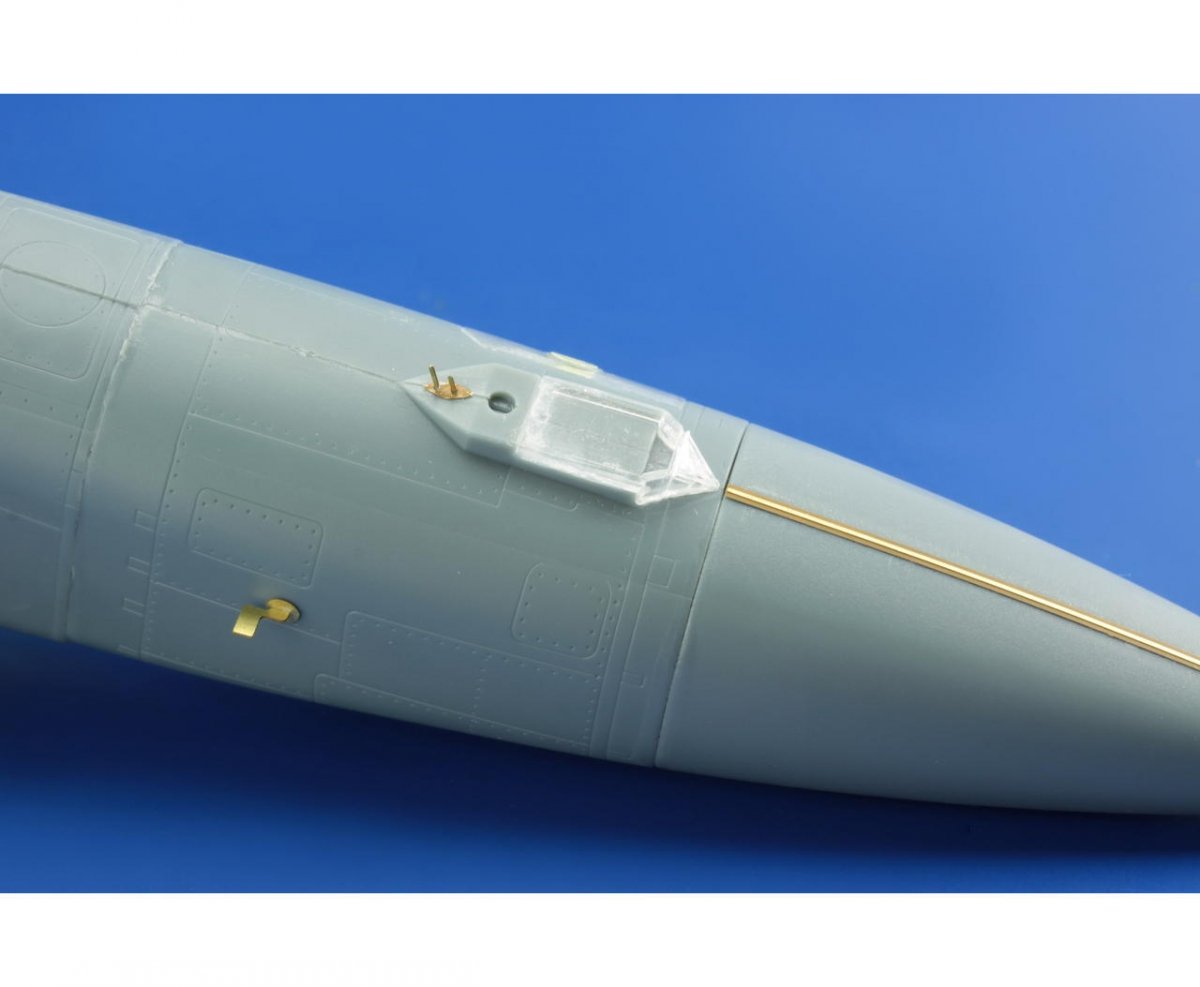 Eduard 48797 MiG-25PD/ PDS Foxbat extérieur KITTY HAWK 1/48 – immagine 8
