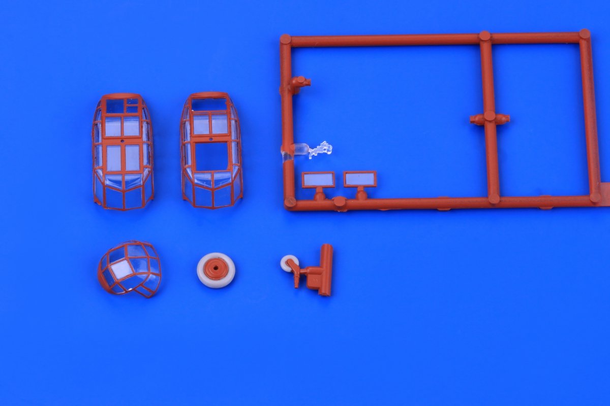 Eduard CX500 Q1W1 Tokai / Lorna FINE MOLDS 1/72 – image 2