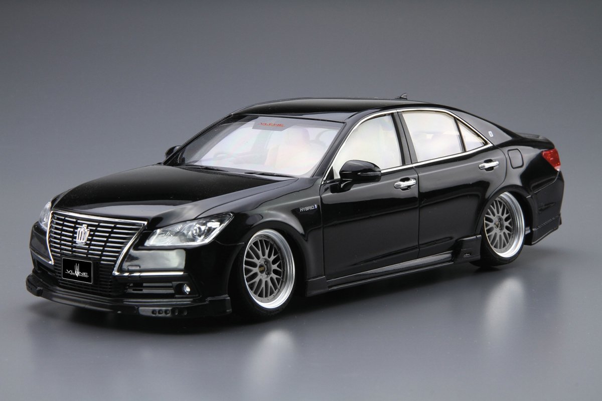 Aoshima 00855 VLENE AWS210 CROWN ROYALSALOON G &amp;#39;12 (TOYOTA) 1/24 – zdjęcie 2