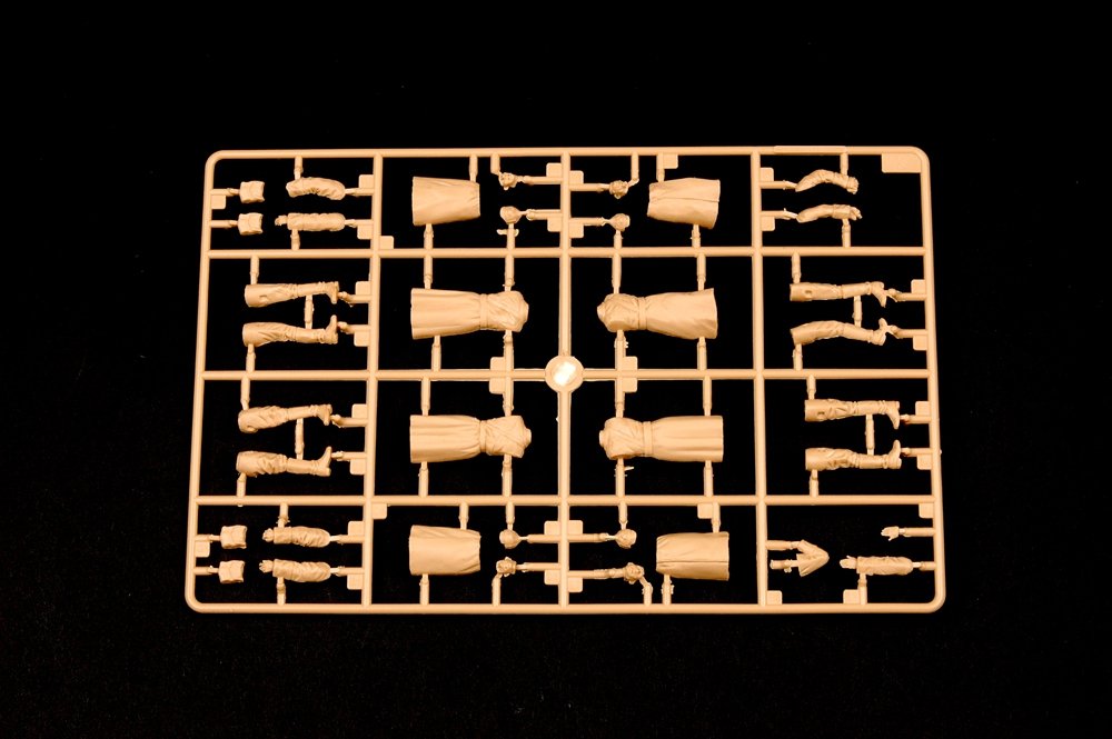 Trumpeter 00428 Artillerie soviétique - Inspection du commandant (1/35) – image 5