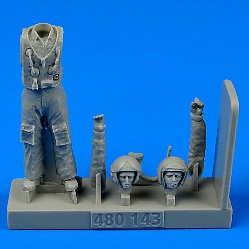 Aerobonus 480143 Pilote soviétique avec gilet de sauvetage - période de la guerre froide 1/48 