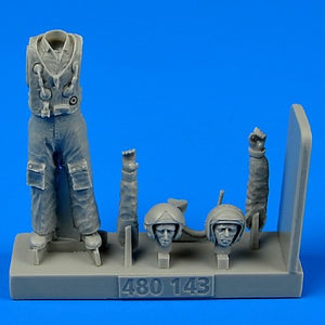 Aerobonus 480143 Pilote soviétique avec gilet de sauvetage - période de la guerre froide 1/48