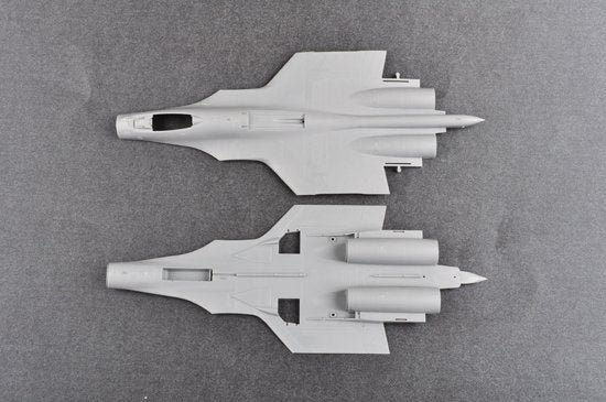 Trumpeter 01667 Su-33 Flanker russe D – image 16