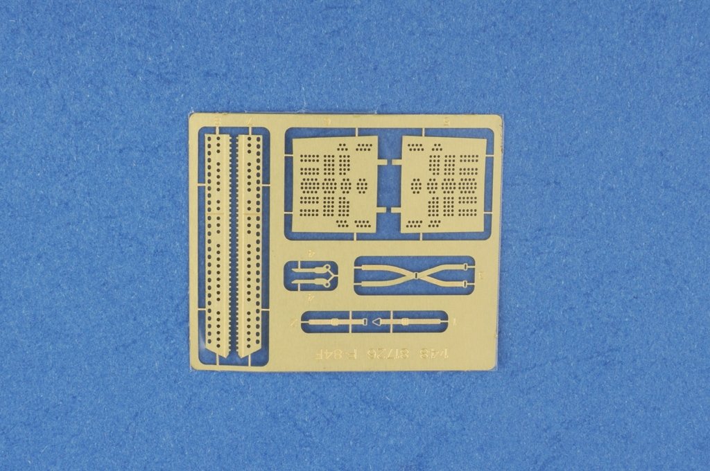 Hobby Boss 81726 F-84F Thunderstreak 1/48 – image 6