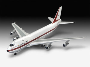 Revell 05686 Boeing 747-100 50e anniversaire 1/144 – image 4