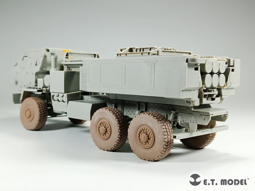 ET Model P35-127 Système de roquettes d&amp;#39;artillerie à haute mobilité américain M142 (HIMARS) Roues affaissées pour maquette Trumpeter 1/35 – image 5