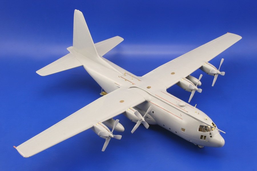 Eduard 72461 C-130H extérieur 1/72 ITALERI – image 3