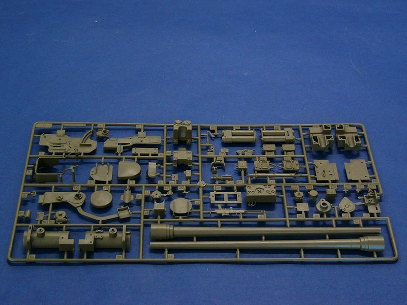 Trumpeter 00902 T-34/85 Modèle 1944 « N° d&amp;#39;usine 183 » 1/16 – immagine 12