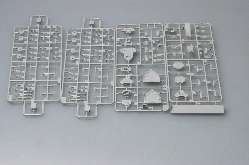 Trumpeter 05743 USS Astoria CA-34 1942 1/700 – image 10
