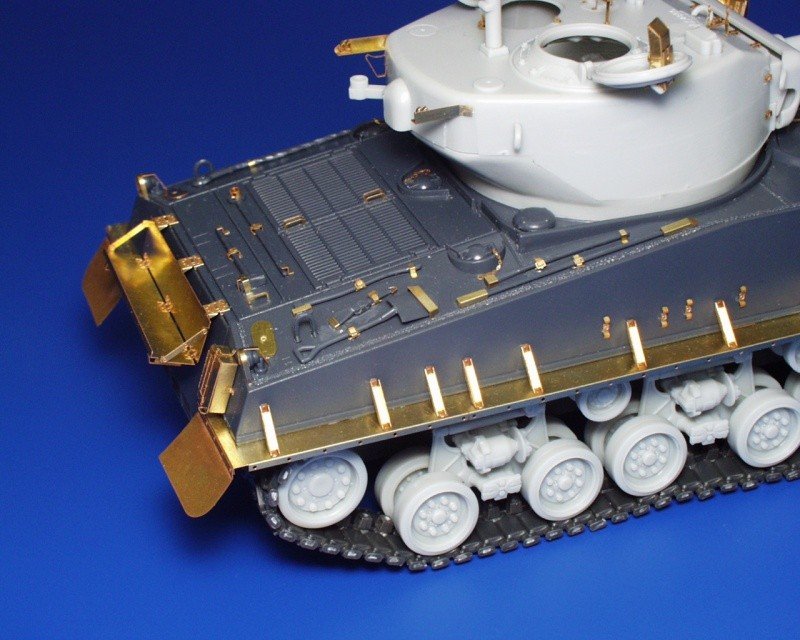 Eduard 35377 M-4A3E8 Sherman 1/35 Dragon – Bild 6