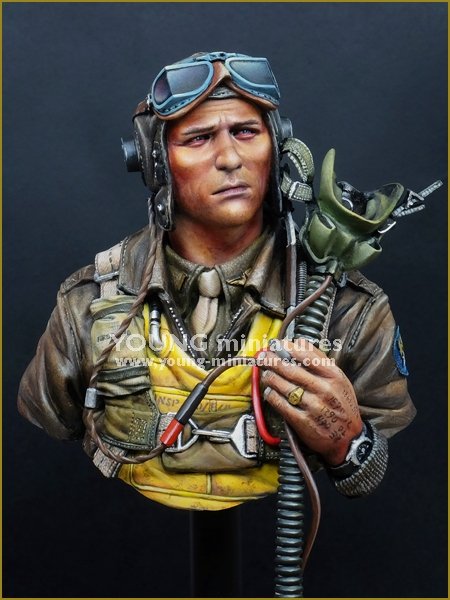 Young Miniatures YM1856 Pilote de chasse USAAF 1944 1/10 – immagine 2