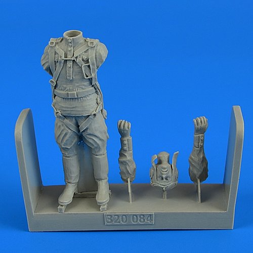 Aerobonus 320084 Pilote soviétique de la Seconde Guerre mondiale 1/32