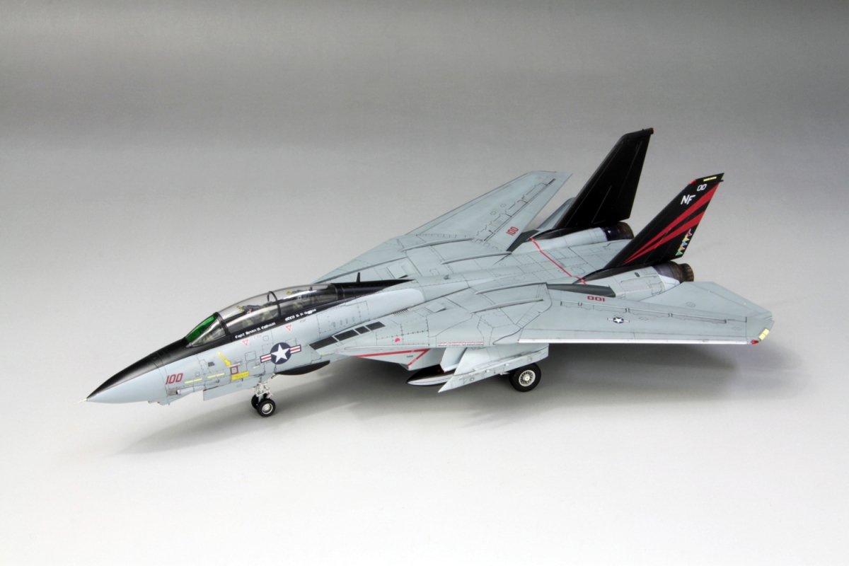 Fine Molds FP32 Avion de chasse F-14A Tomcat de l&amp;#39;US Navy au 1/72 – immagine 3