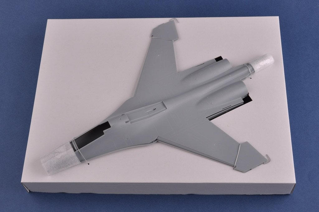 Hobby Boss 81713 Su-27UB Flanker C 1/48  – image 5