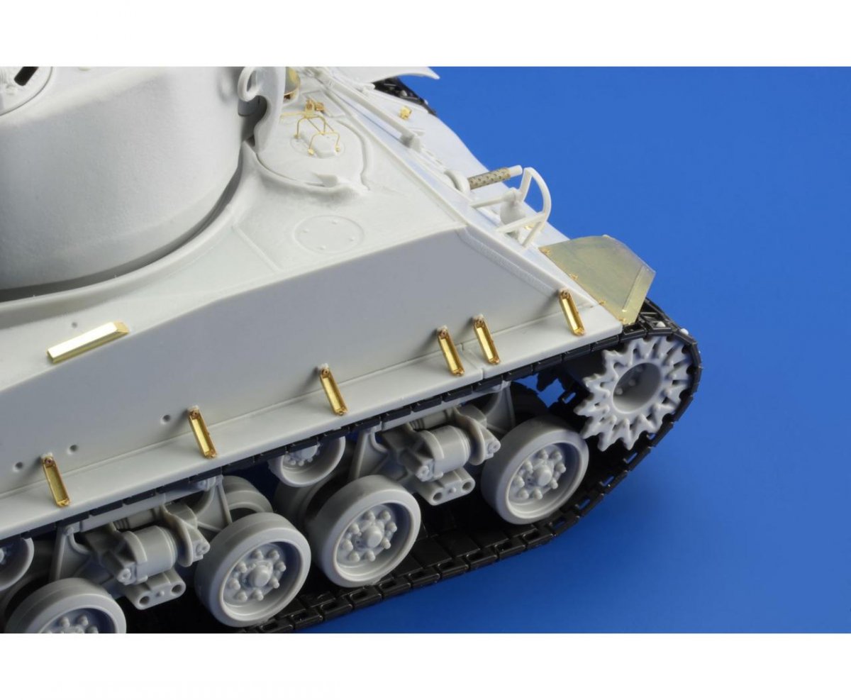 Edouard 36334 M4A3E8 TAMIYA 1/35 – Bild 10