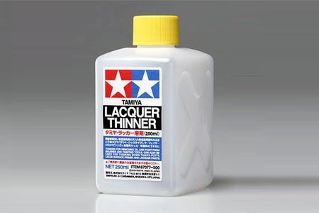 Diluant à laque Tamiya 87077 250 ml