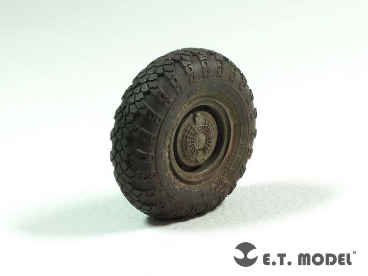 Roues de route lestées larges pour BTR-80 APC russe (modèle ET ER35-057) TRUMPETER 1/35