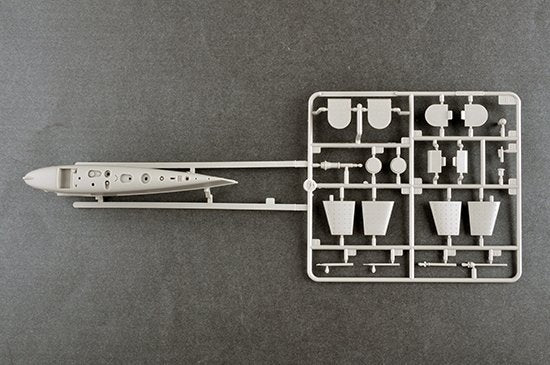 Trumpeter 05910 PLAN Type 092 Classe Xia SSBN 1/144 – image 8