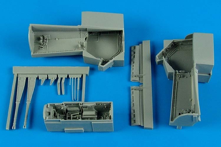 Aires 4570 EA-6B Prowler, baie de train d'atterrissage 1/48 Kinetic
