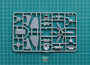 Modelsvit 4802 Yak-1 chasseur soviétique sur skis 1/48 – image 5
