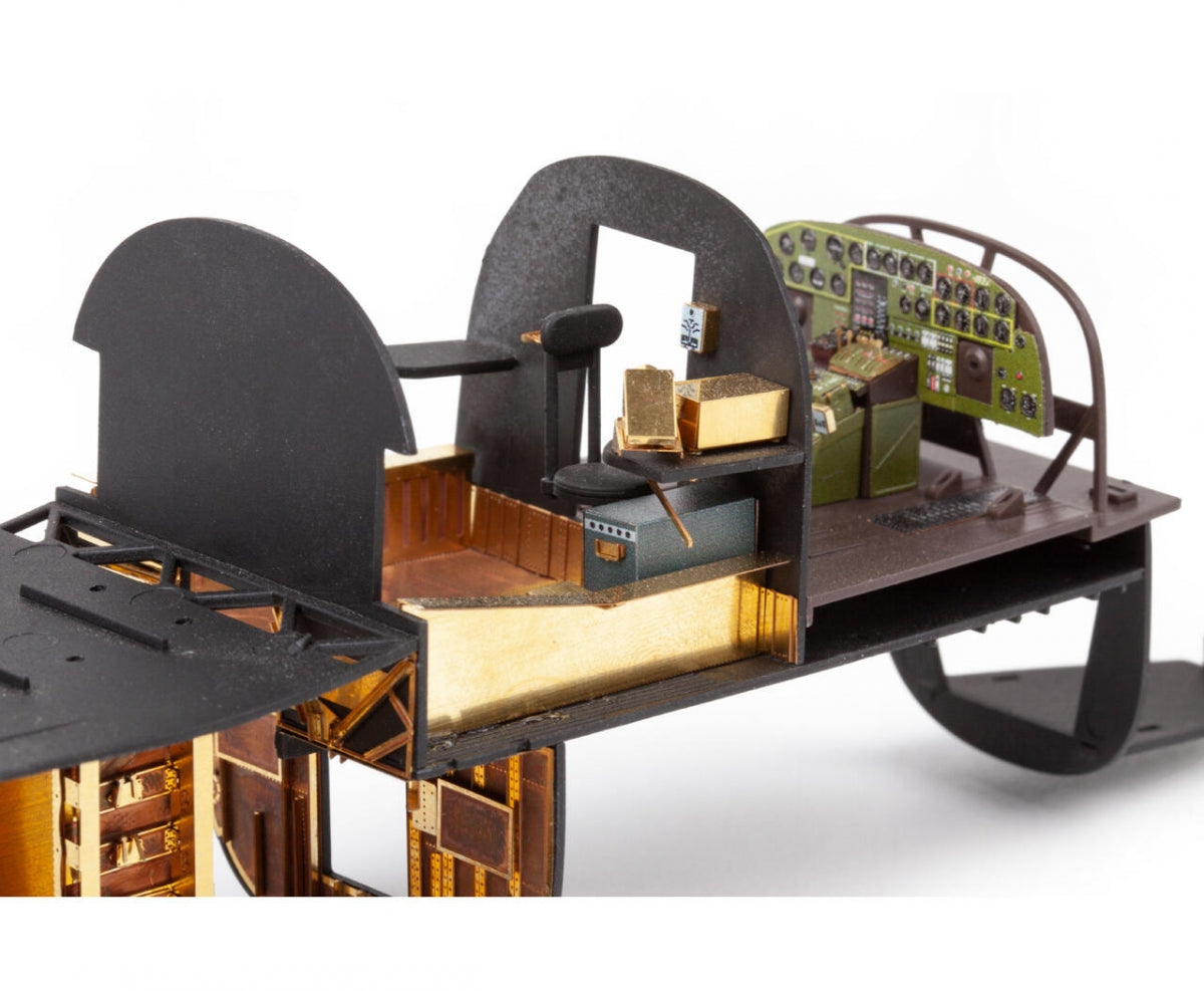 Compartiment radio Eduard 491519 B-24D HOBBY BOSS 1/48 – image 3