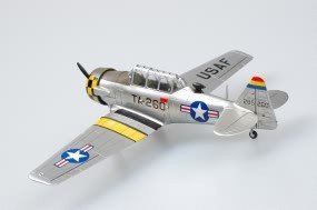 Hobby Boss 80233 T-6G américain « Texan » (1/72) – image 4