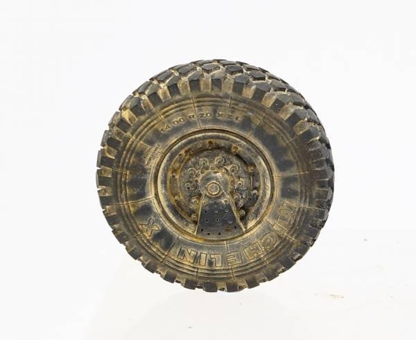 Roues de route Panzer Art RE35-514 M923 « Big Foot » (modèle Michelin XZL) 1/35 – image 3