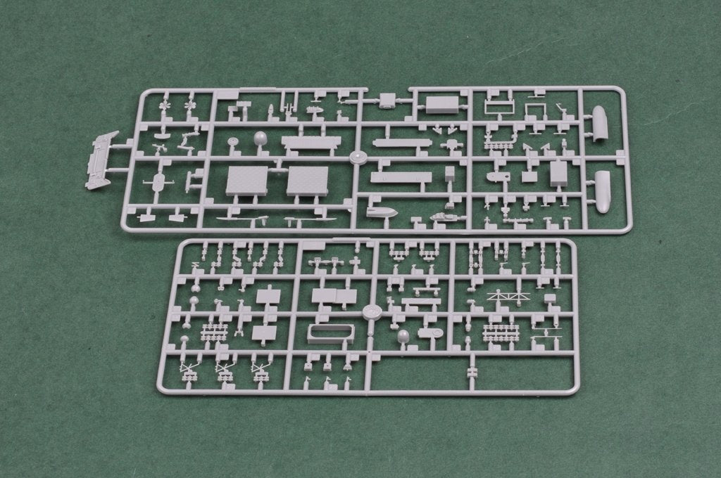 Hobby Boss 83403 USS Essex LHD-2 1/700 – image 9