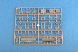Hobby Boss 83804 German Pz.Kpfw.I Ausf.F (VK18.01)-Early 1/35 – zdjęcie 8