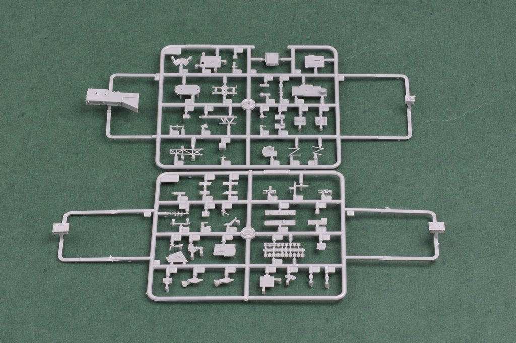 Hobby Boss 83403 USS Essex LHD-2 1/700 – image 8