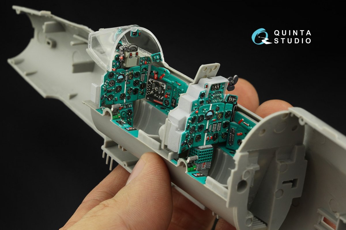 Intérieur imprimé en 3D et coloré du MiG-21UM (Trumpeter) par Quinta Studio QD32121, échelle 1/32  – image 2