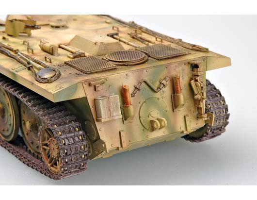 Trumpeter 00385 Entwicklungsfahrzeug allemand E 10 Hetzer (1/35) – image 6