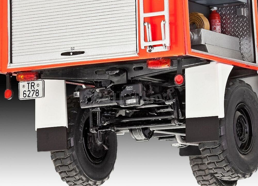 Revell 07512 Mercedes-Benz Unimog U1300L TLF 8/18 1/24 – image 9