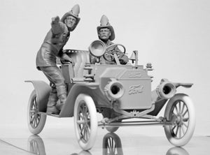 Camion de pompiers modèle T 1914 avec équipage (1/24) ICM 24017  – image 7
