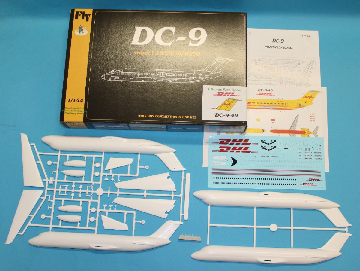 Vol 14412 DC 9-40 DHL (1/144) – image 2