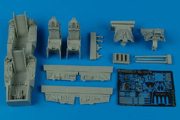 Ensemble de cockpit Aires 4422 F-16I Sufa 1/48 Revell