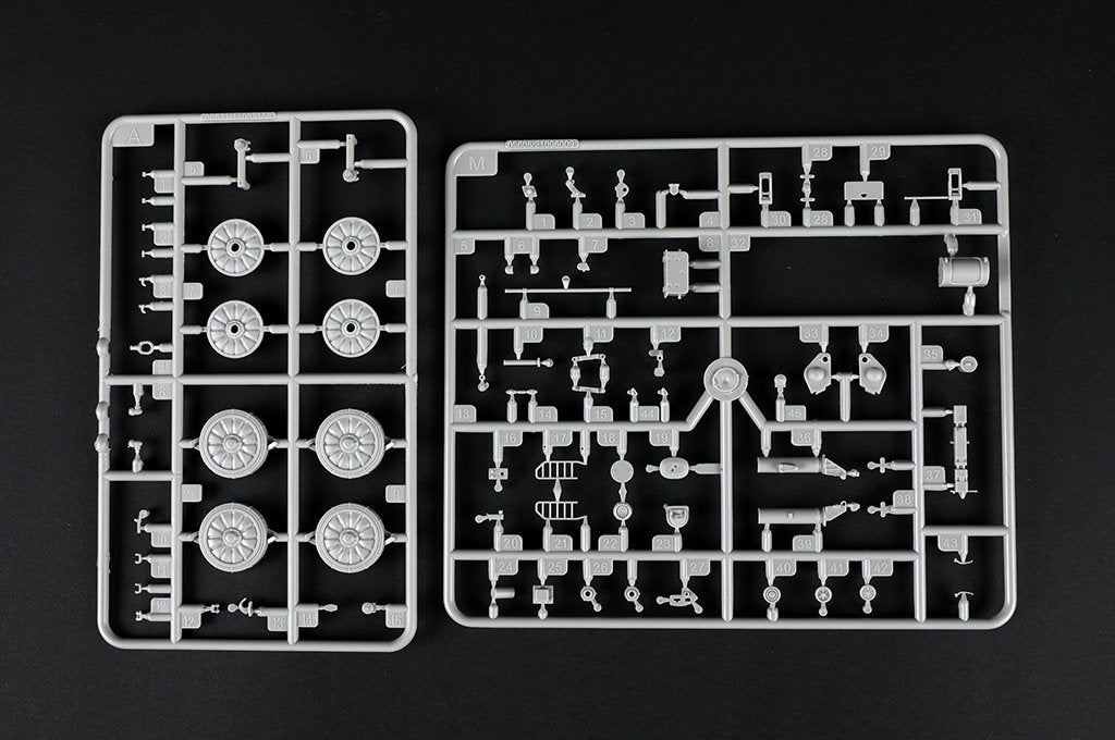 Trumpeter 09605 Véhicule de lancement russe 9P149 avec système de missile antichar 9K114 Shturm-S 1/35 – immagine 16