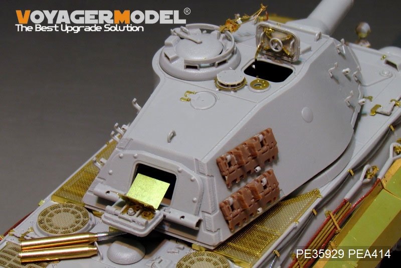Maquette Voyager PE35929 Char King Tiger allemand de la Seconde Guerre mondiale (tourelle Porsche) pour HOBBYBOSS 84530 1/35  – immagine 11