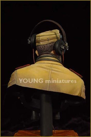 Young Miniatures YM1802 DAK Panzer Officer 1/10 – zdjęcie 4