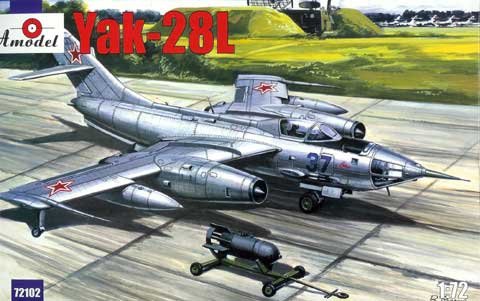 A-Model 72102 Yakovlev Yak-28L chasseur-bombardier soviétique 1/72