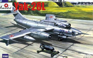 A-Model 72102 Yakovlev Yak-28L chasseur-bombardier soviétique 1/72